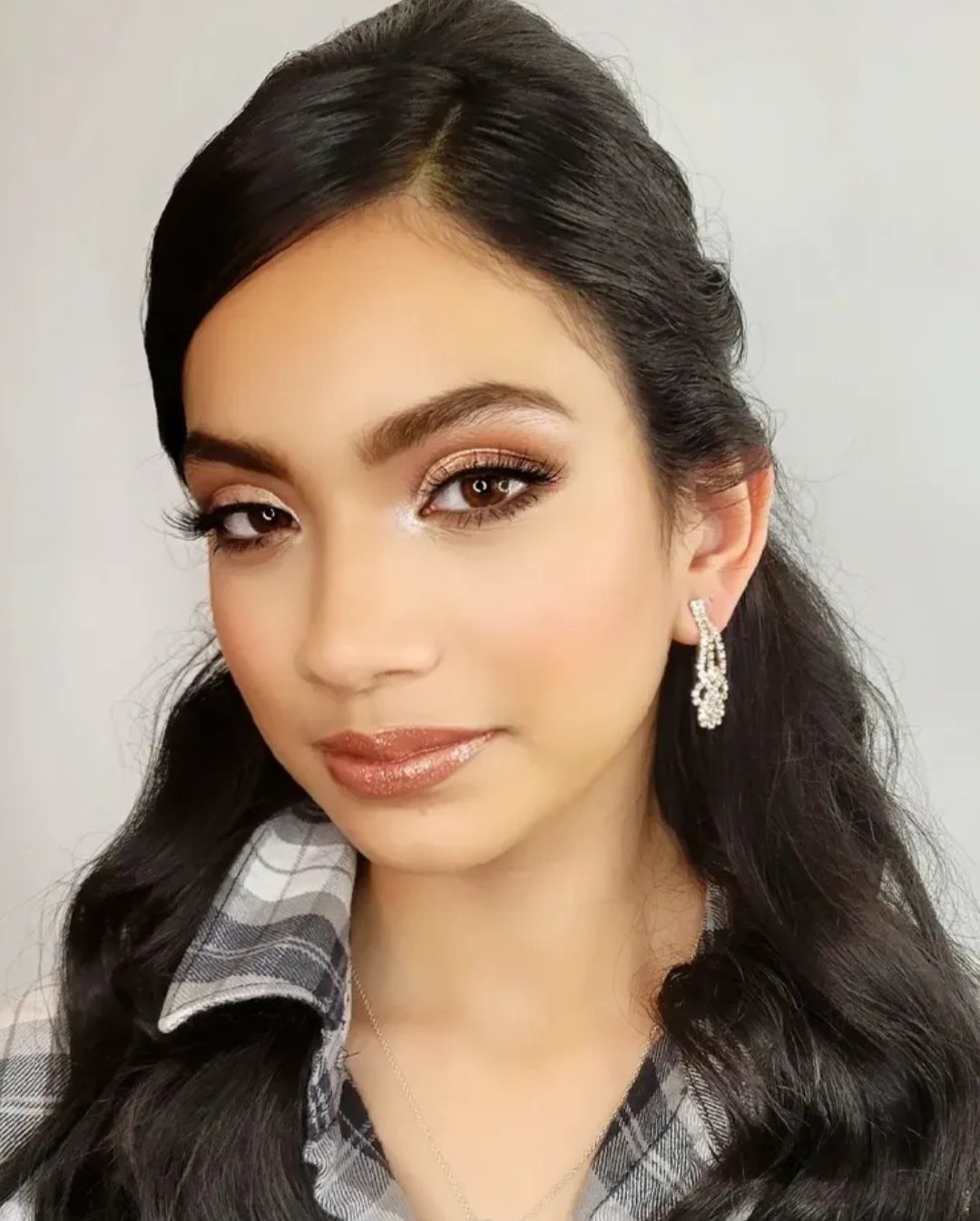 Prom makeup